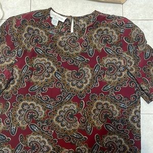 Casual corner blouse